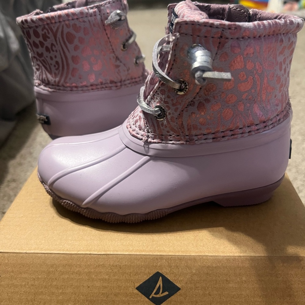 Sperry Saltwater Jr. Elderberry Girls' Boots